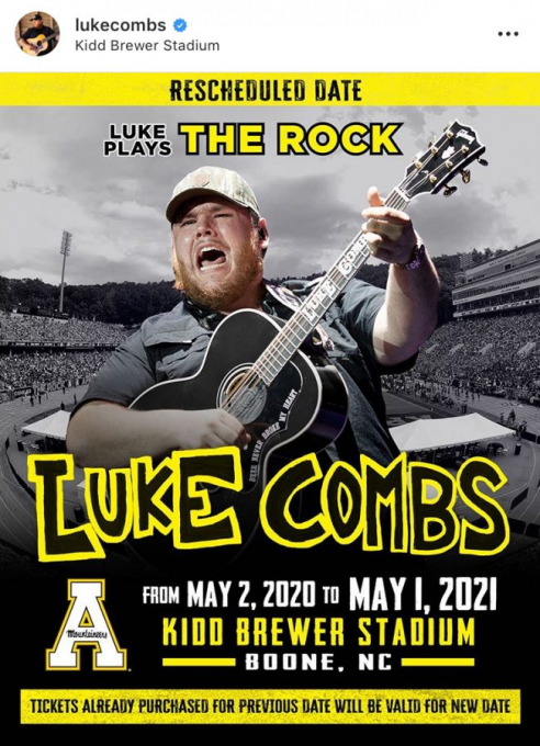 Luke Combs at CHI Health Center